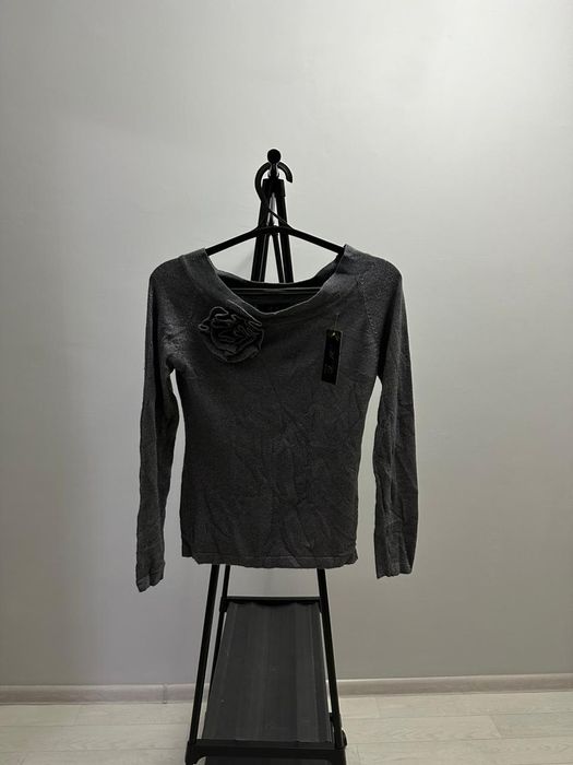 Кофта двойка усти сатылады.