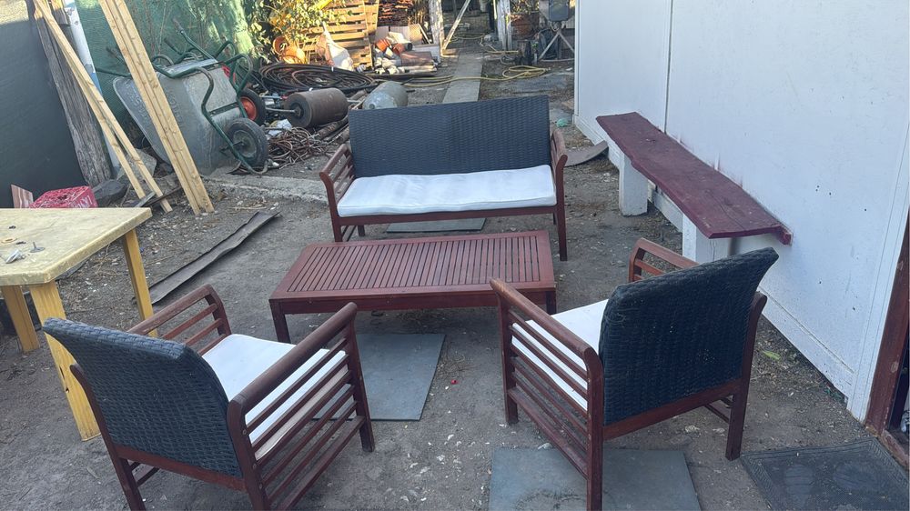 Set masa si scaune 550 lei