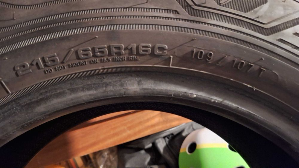 Всесезонни гуми Goodyear Vector 4 Seasons Cargo 215/65 R16C 109/107T