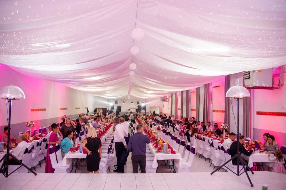 Matteo nunta Medias: lumini,ceata carbonica, baloane cu fum etc.