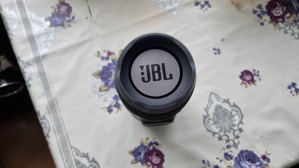 Boxa jbl charge 3 cu baterie noua
