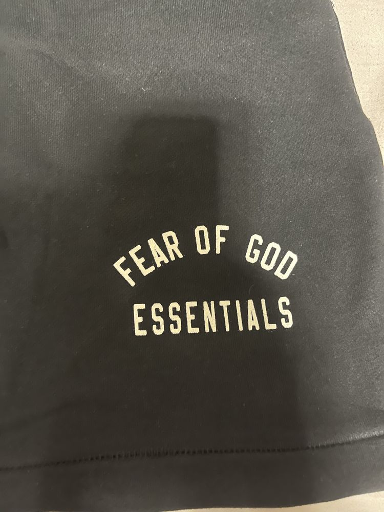 Essentials къси гащи