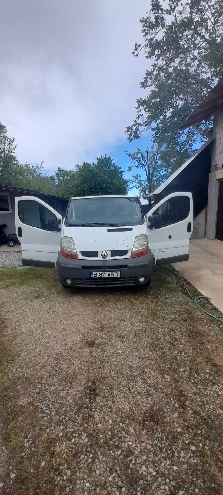 Renault trafic 2003