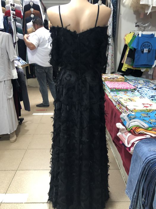 Продам вечерние платья