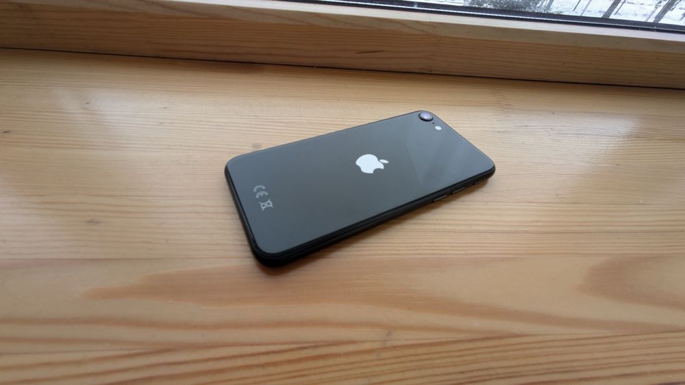 Apple iPhone SE 2020