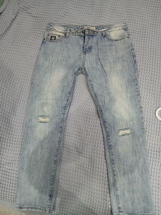 Продаётся Б/У джинсы мужские