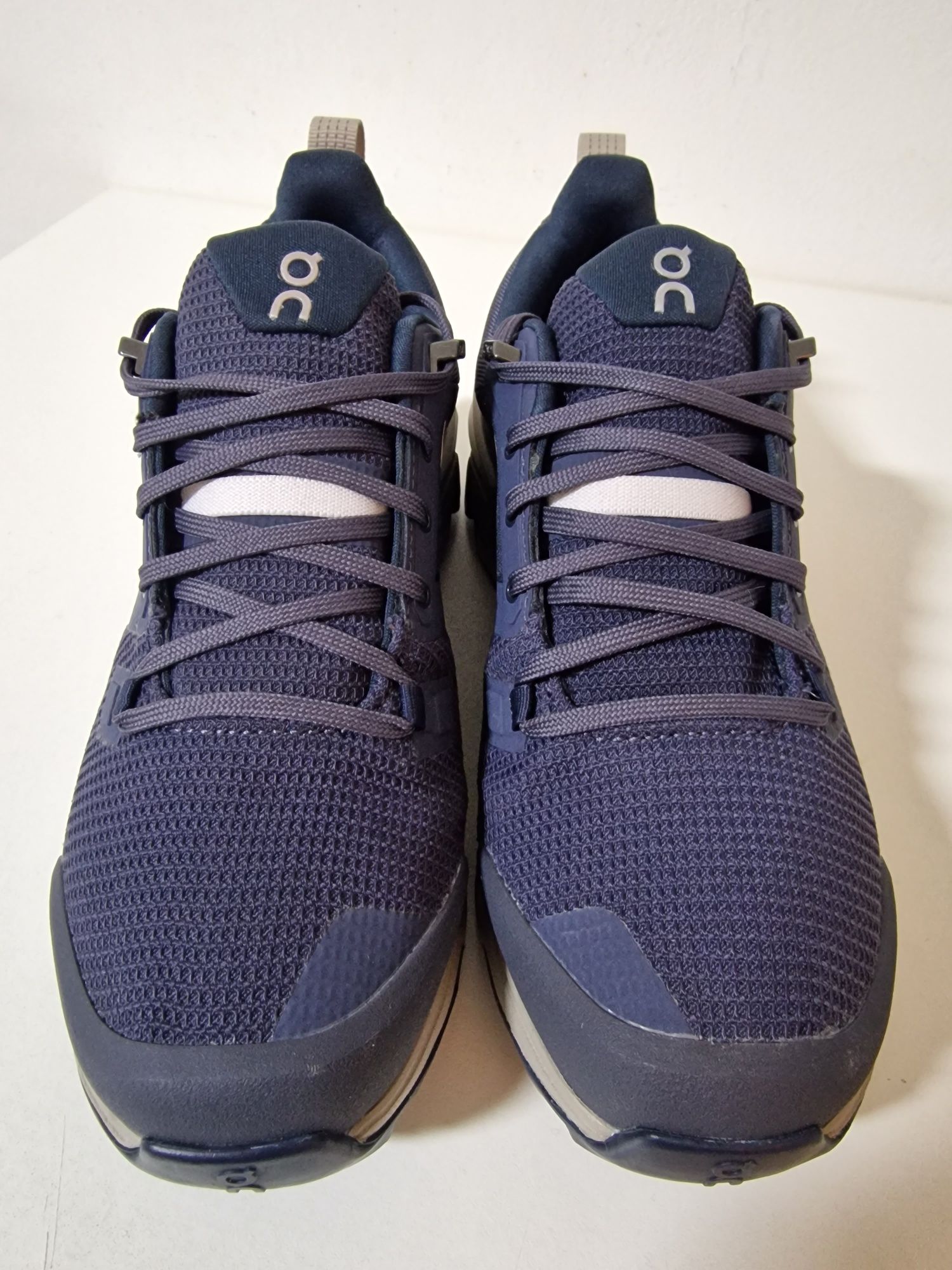 On Cloud Cloudwander waterproof adidasi trekking drumetii hiking trail