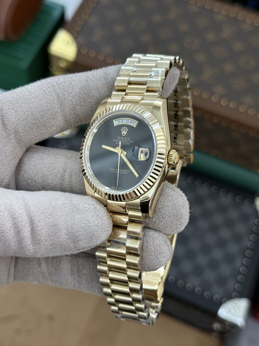 Rolex Day-Date 40 Gold Onyx Dial