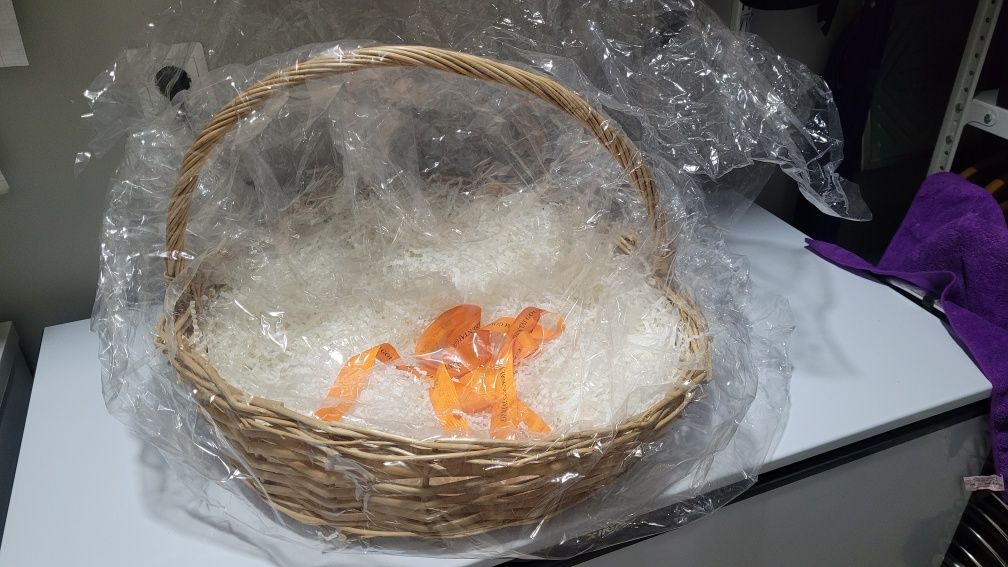 Продам подарочную корзину