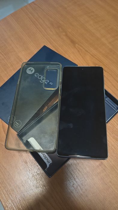 Motorola edge 20 ЗАПАЗЕН  до 25.11