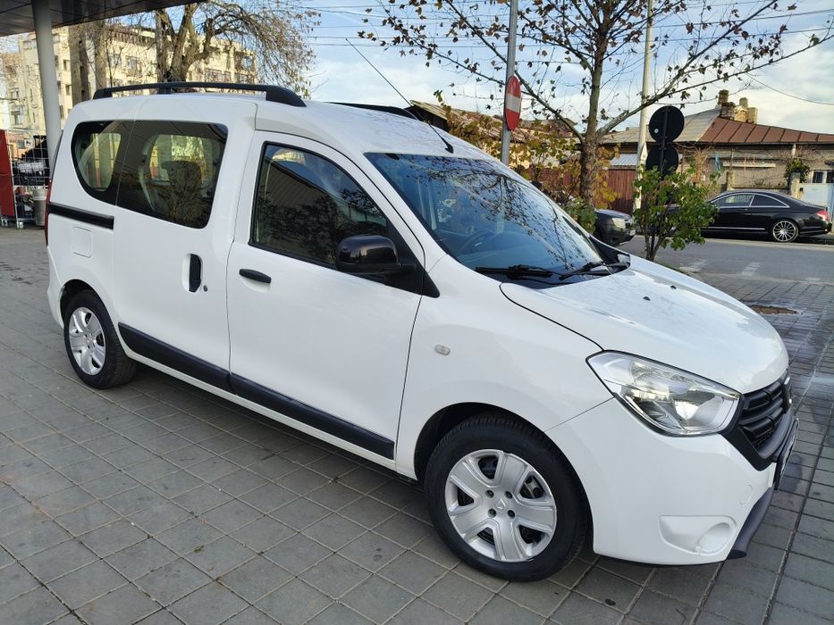 Dacia Dokker 1.5 dci 95 cp 6 trepte, Fabricație 2020