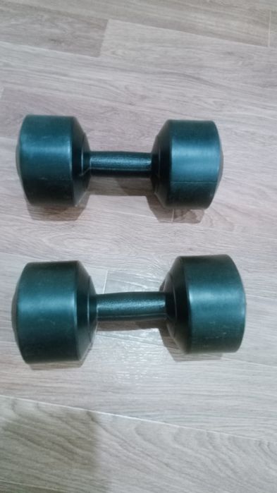Продам гири 5кг каждая