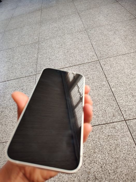 Vand iphone 14  ca nou