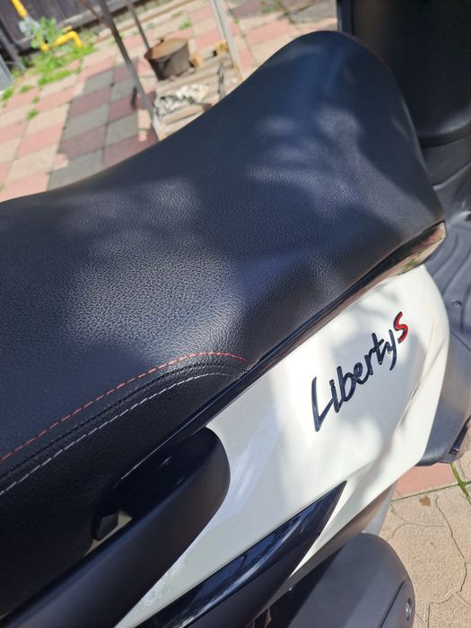 Vand Piagio Liberty 50 cc 2022 ln garanție