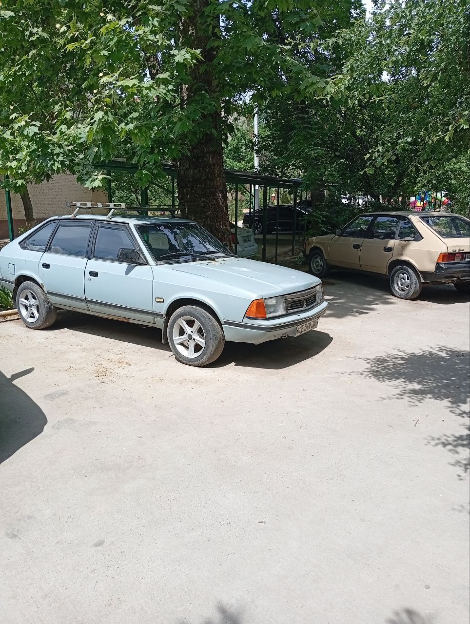 Москвич 2141 , всё родное,состояние среднее, мотор после капремонта.