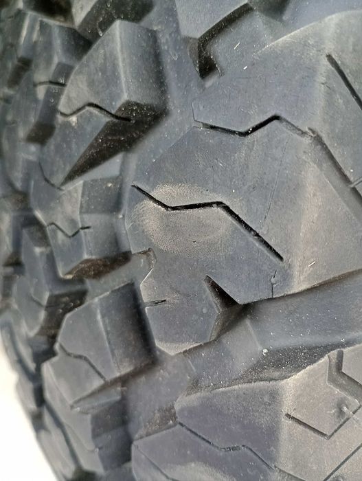 Гуми 31x10.5R15 CST SAHARA AT2