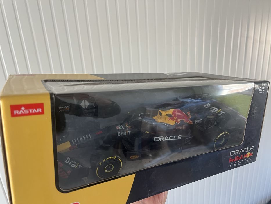 Нова Формула с дистанционно Red Bull F1 RB Mondo Motors 1:18