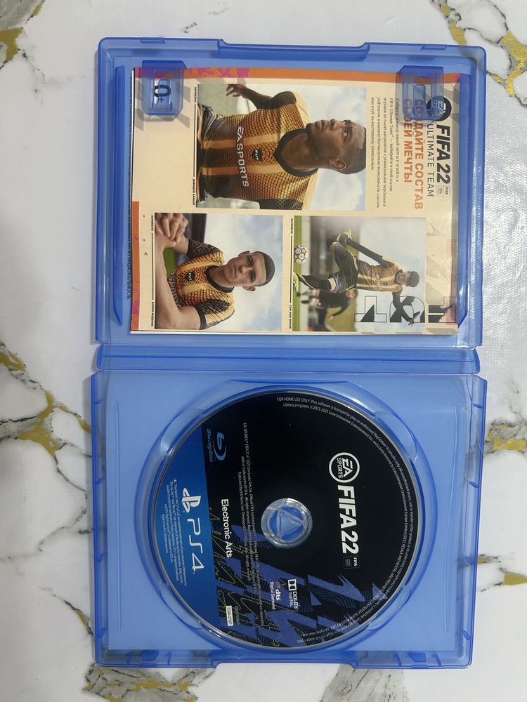 FIFA 22 на PS4 диск б/у в отличном состоянии
