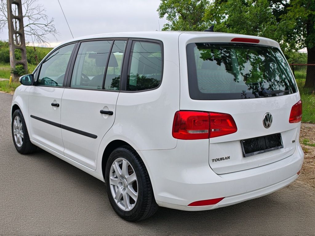 Volkswagen Touran an 2014 carte service, euro 5, consum 4,5 %