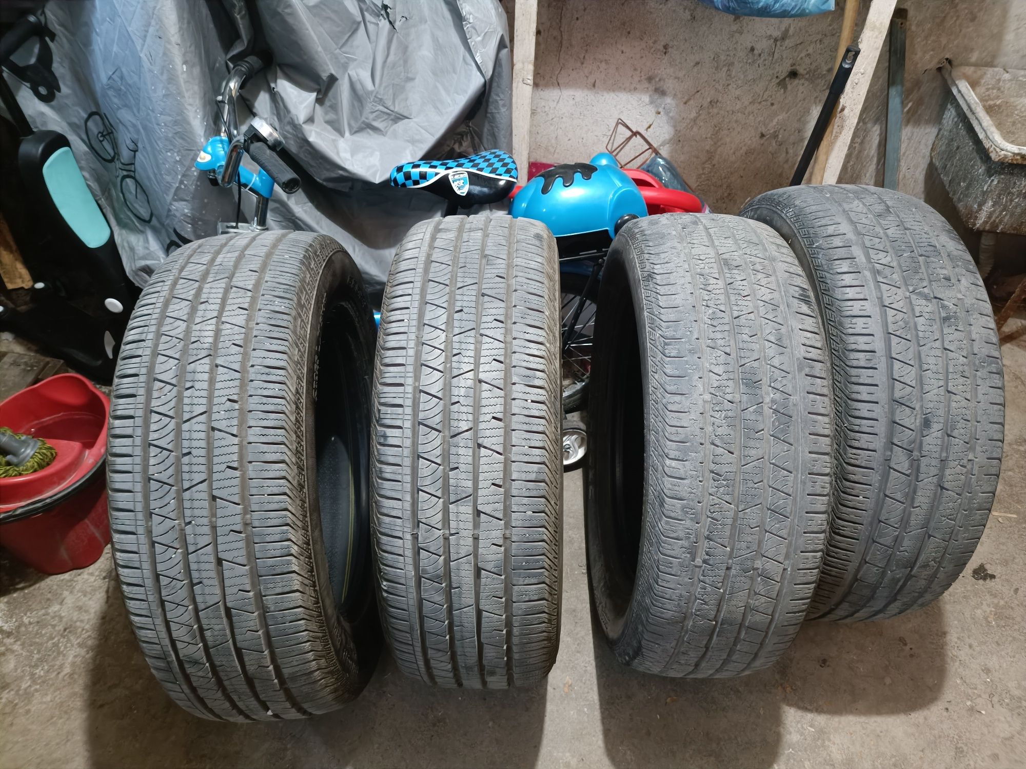 4бр Всесезонни гуми continental 235/60/R18