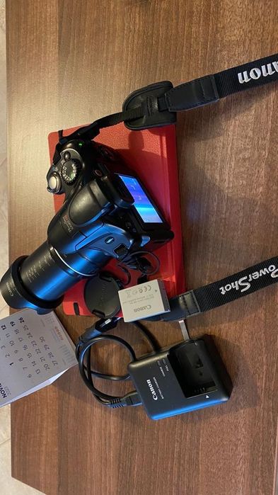 Camera foto video Canon sx 40 hs display rabatabil