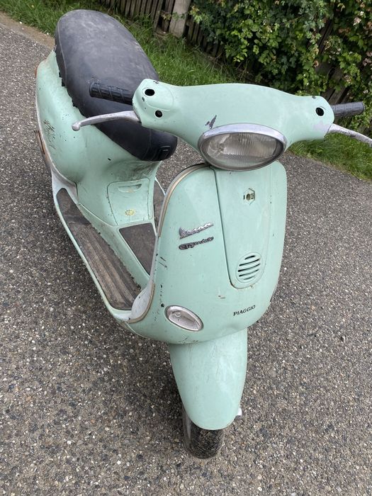 Piaggio vespa , scuter retro