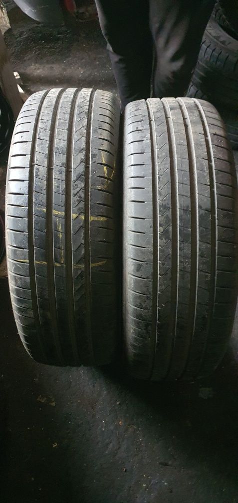 Гуми 2бр 215/55/18 - 1бр- 115лв