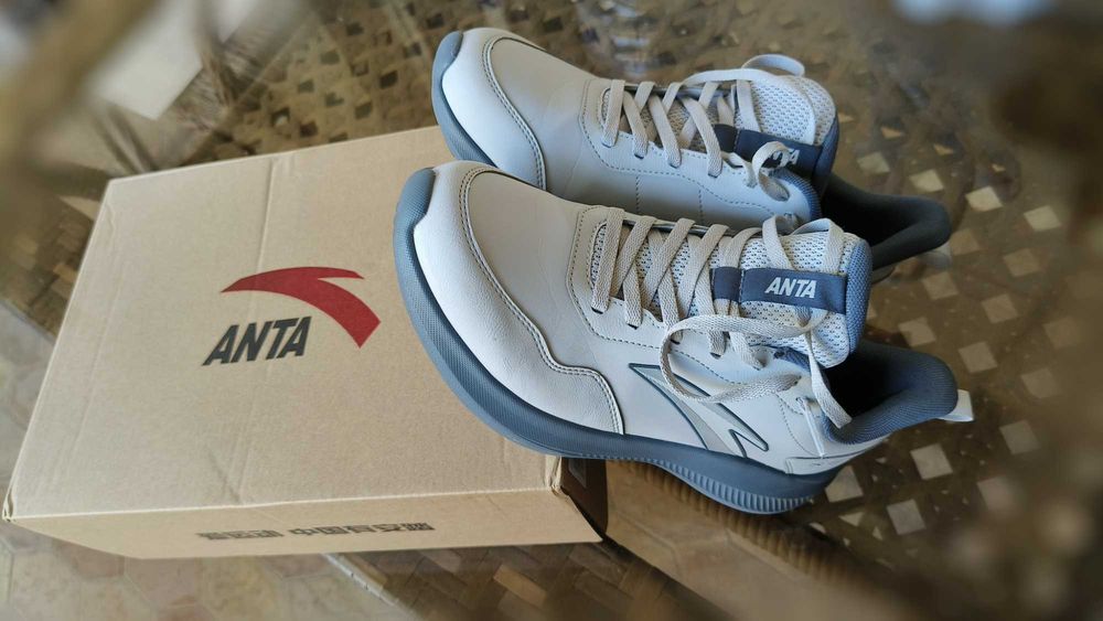 Krosovkalar original Anta suv o'tkazmaydigan kuzgi/bahorgi б/у