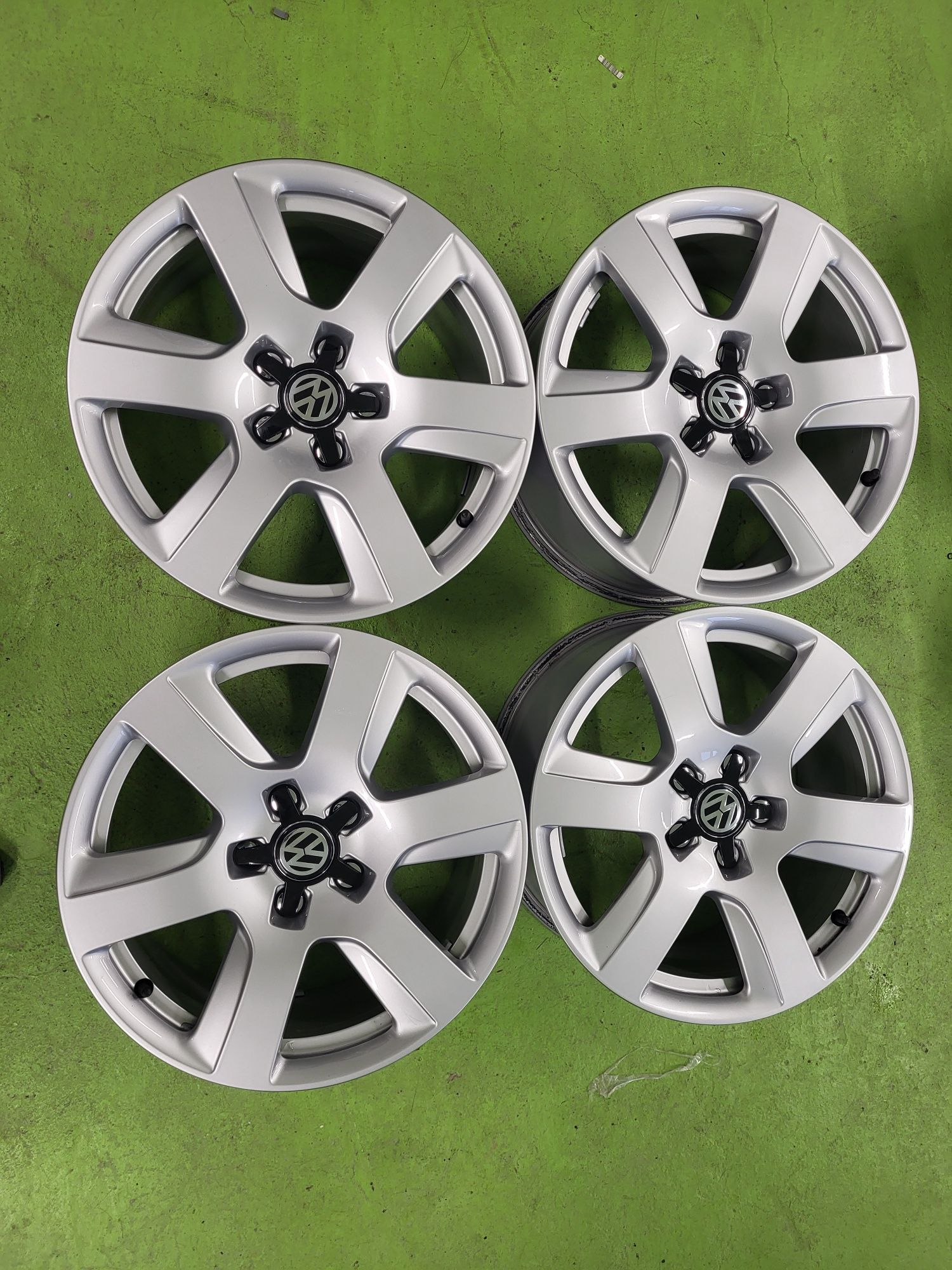17 5x112 Vw Passat Touran  Caddy  5х112