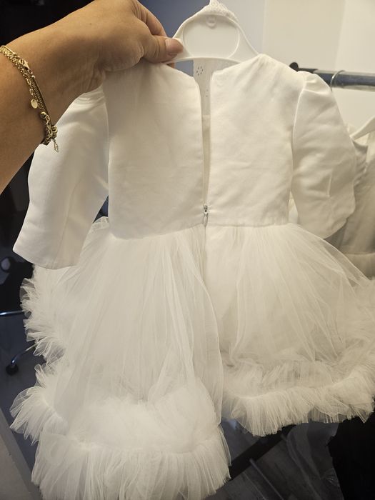 Rochițe de fetite 6-9 luni și 4-5 ani