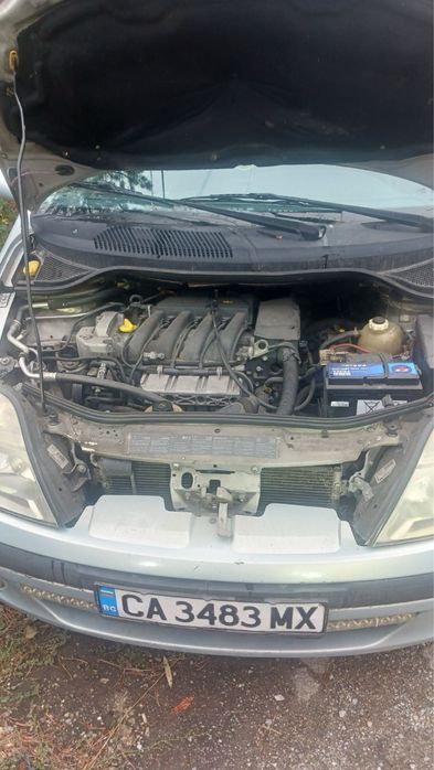 Продавам Renault Scenic
