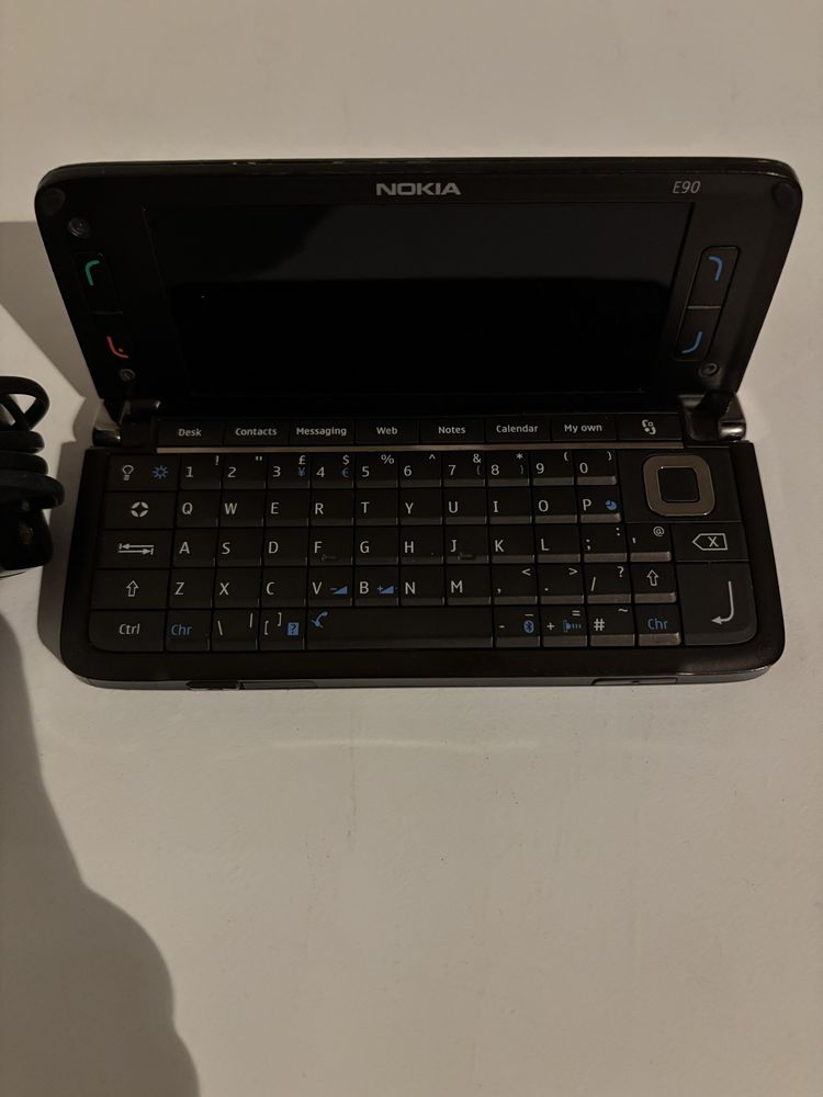 Nokia e90 comunicator