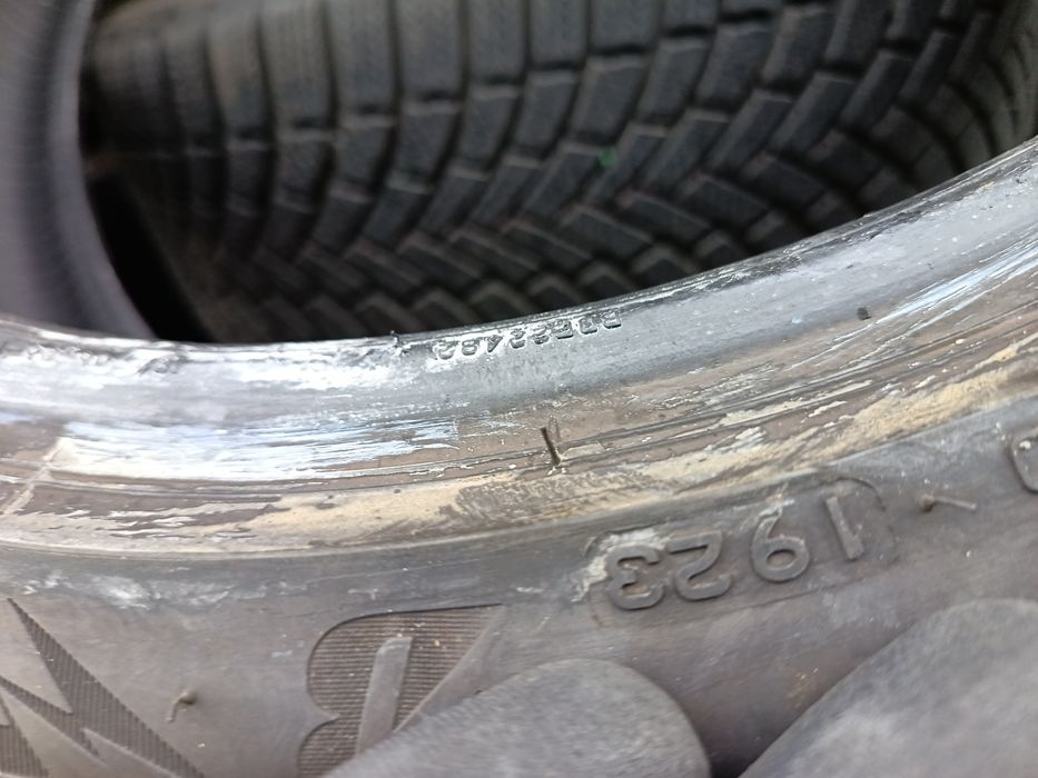 Anvelope MS iarna 225 40 18 bridgestone 2023  6mm