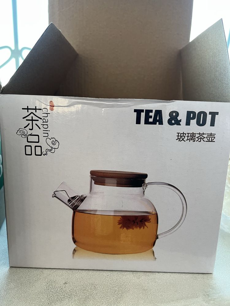 Продам заварочный стекляный чайник .