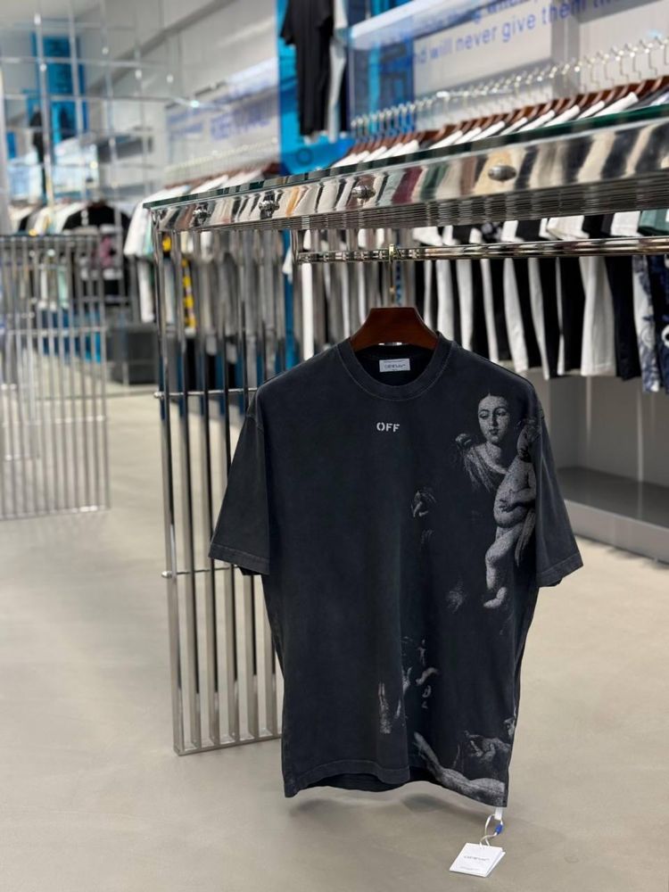Tricou Balenciaga, Off white