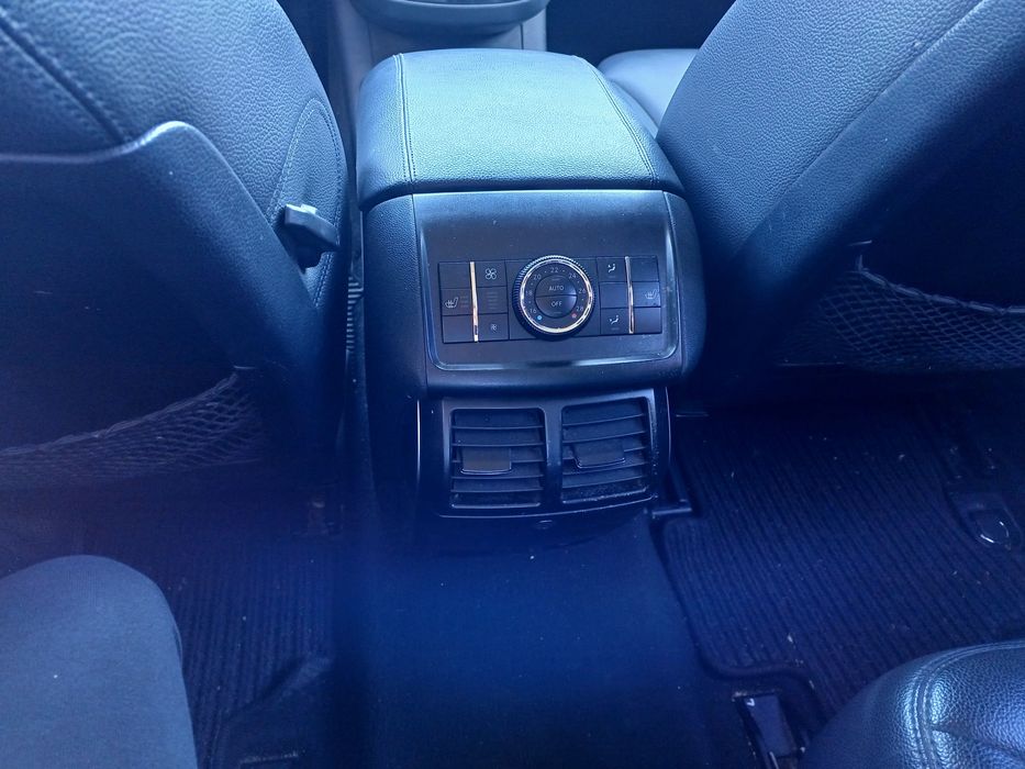 Mercedes R 320 CDI 4MATIC 6 locuri