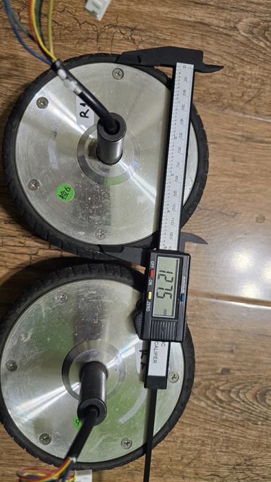 Vând roti(motoare) hoverboard, 36v supercapacitoare 1200F, 3V