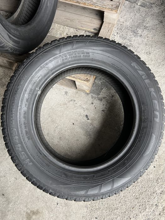 2 anvelope de iarna 215/60/16 Falken 5 mm!
