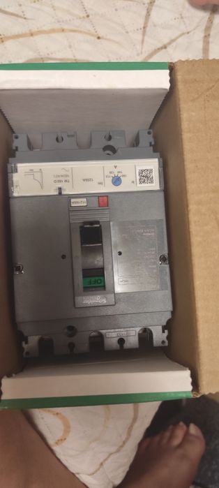 Întrerupător de putere 3P 160A 36kA EasyPact Compact CVS Schneider