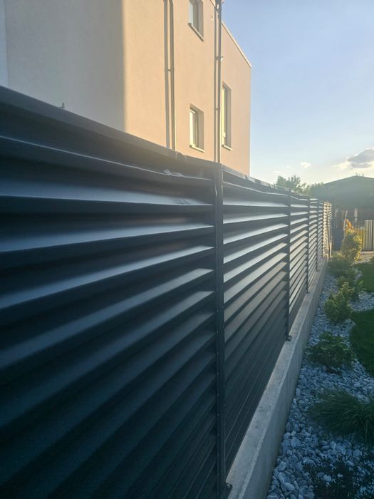 Garduri metalice și porti