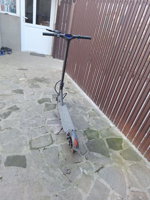 Vand 2 totinete electrice