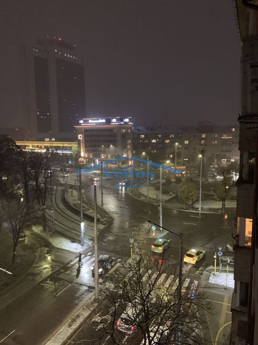 Дава се под наем Тристаен апартамент в София, Център - 90 кв.м за 790 € - Снимка #2