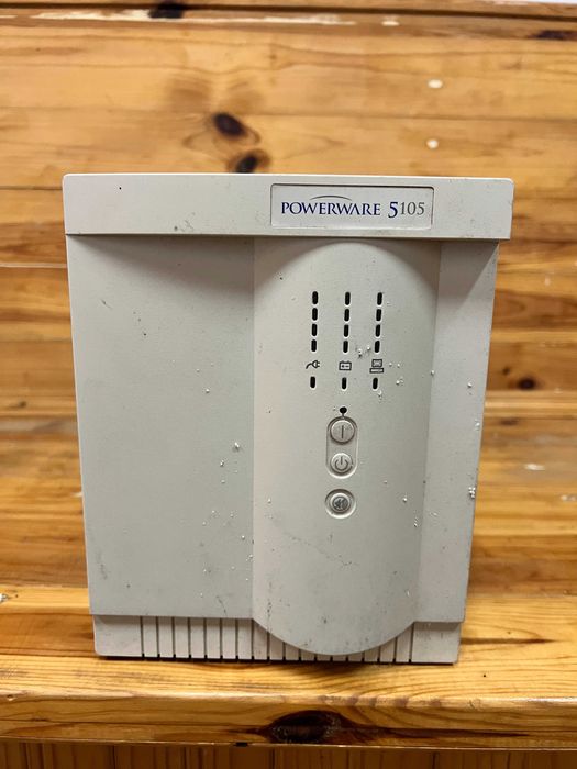 UPS Powerware 5105 - 670W