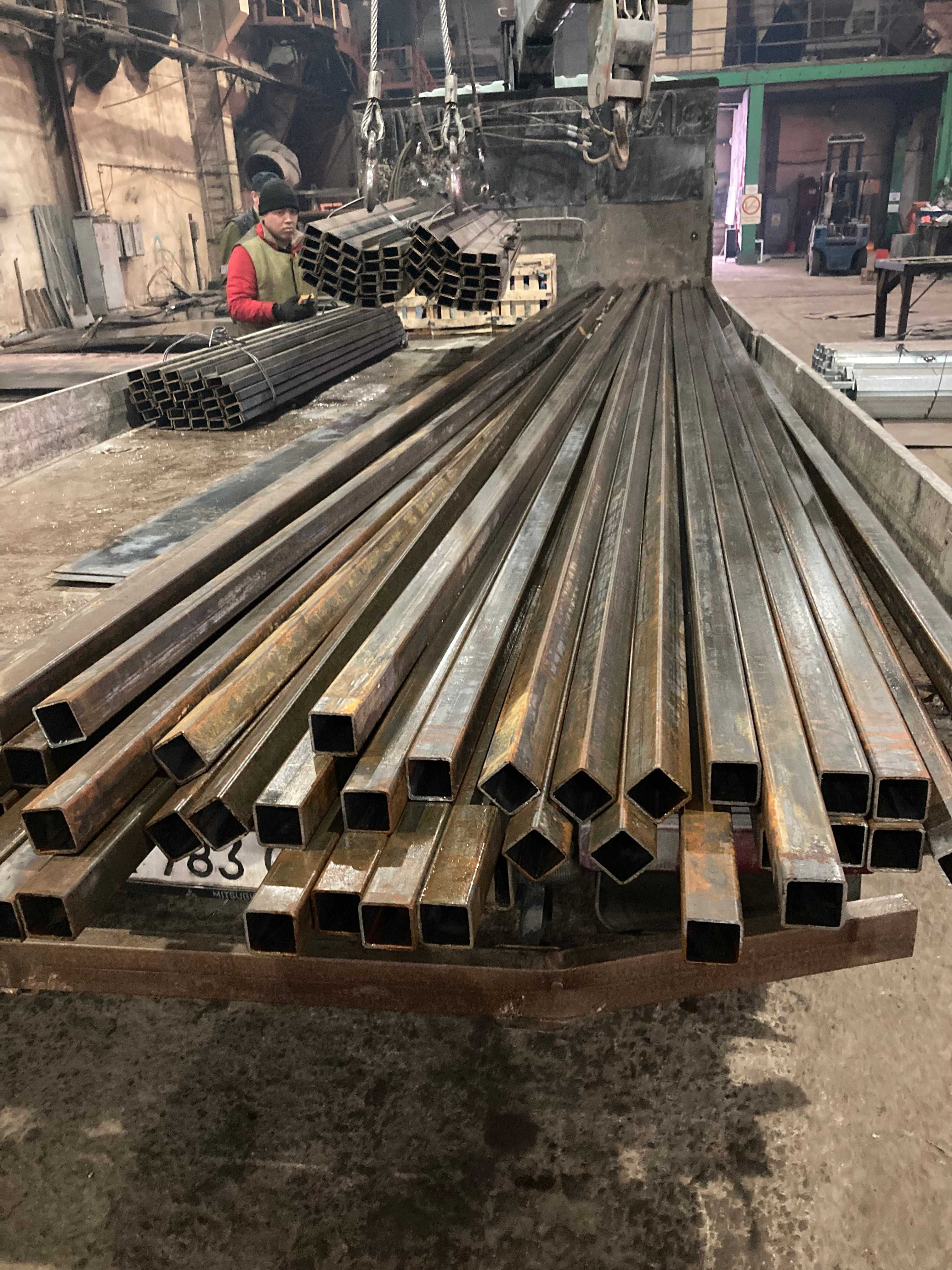 Труба профильная от 15×15 до 250×250-отгружаем от 1 штуки с доставкой!