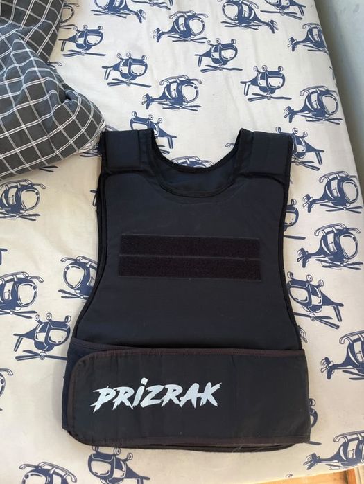 Prizrak жилетка