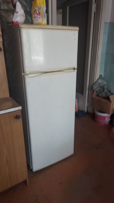 Холодильник рабочий
