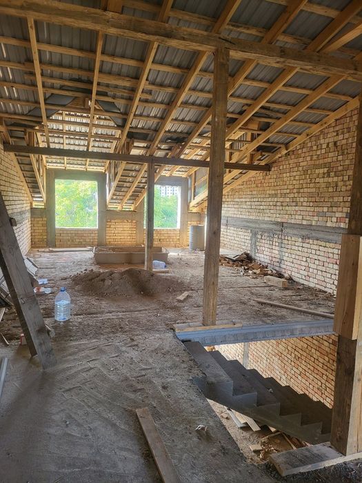 Яшнаобод т, Дустлик парки якинидаги уй сотилади