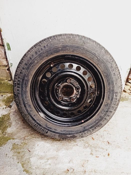 Резервна джанта с гума за бмв 15R 5 × 120