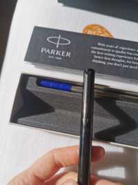 Pix Parker cu rezerva separata