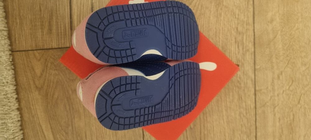 Adidași Puma fetite mărimea 20